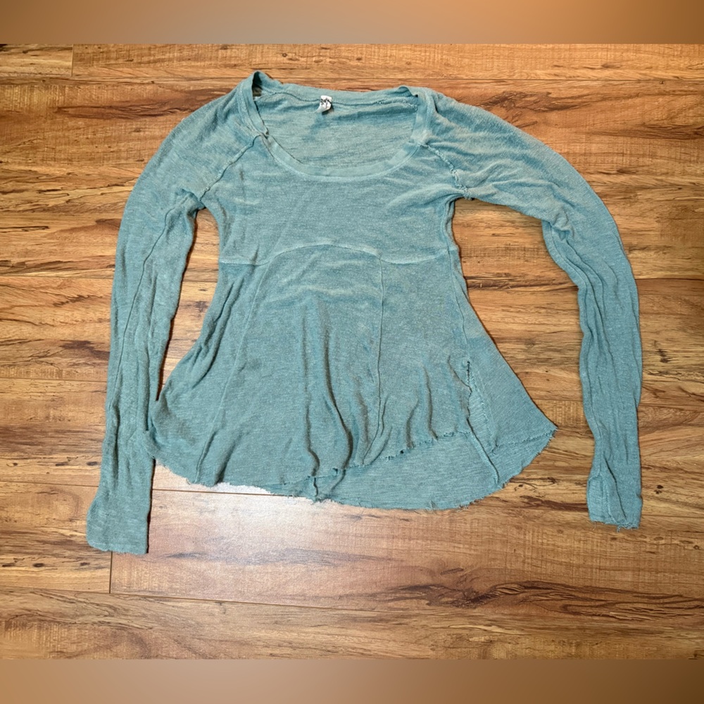Free people Green Long-Sleeve Scoop Neck Women's Top T38